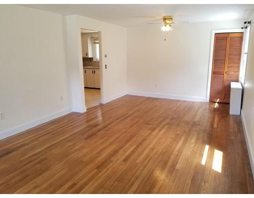 45 Knowles Road Worcester, MA 01602 - Photo 6 of 23 Gallery Image 6