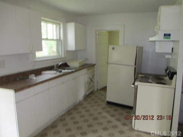 3801 Tuckaseegee Road Charlotte, NC 28208 - Photo 5 of 8