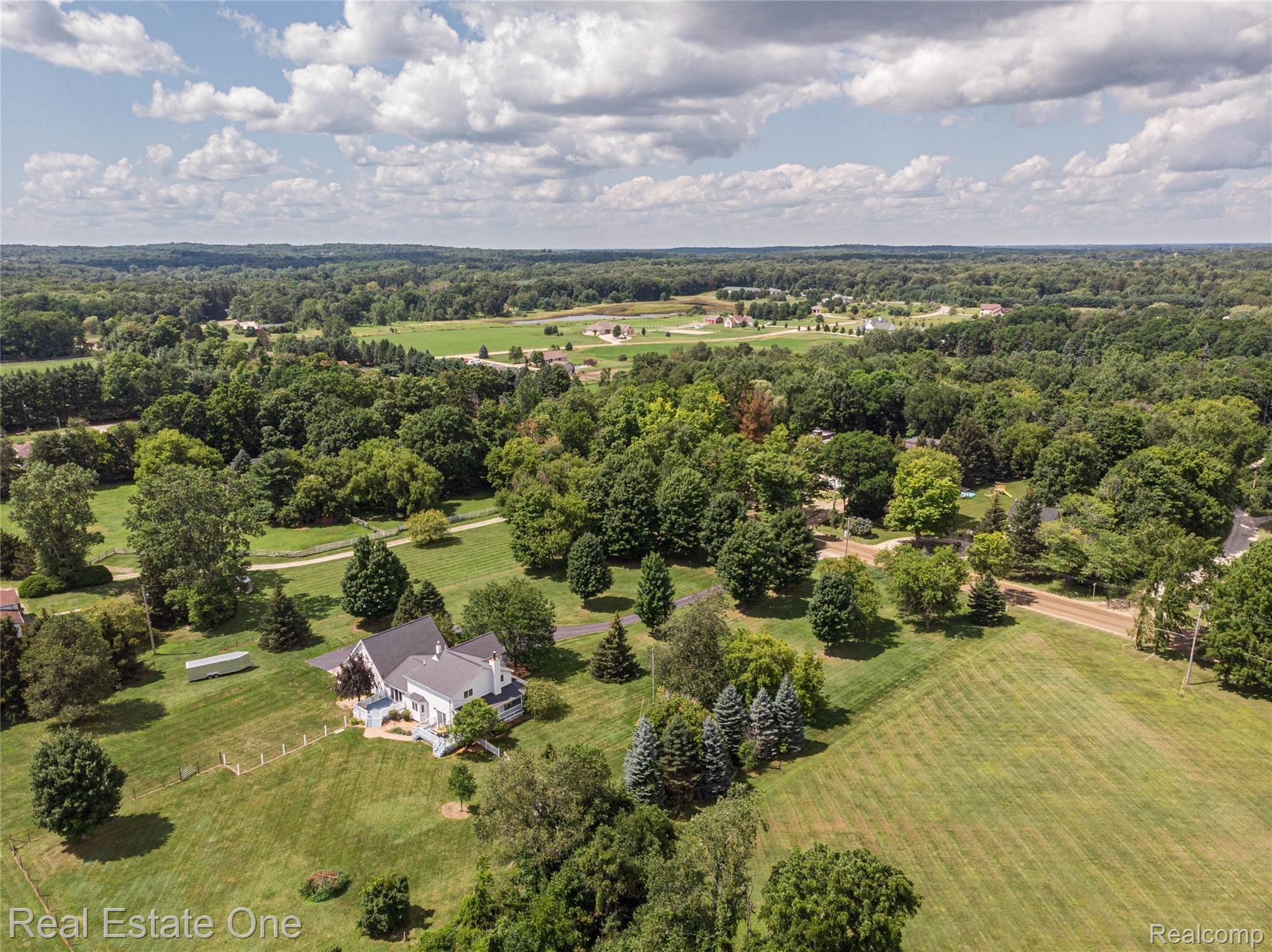 1490 Rose Center Road Fenton, MI 48430 - Photo 71 of 82 Aerial