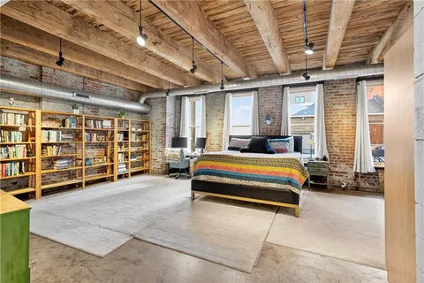$424,000 | 429 First Avenue, Unit 3, Pittsburgh, PA 15219