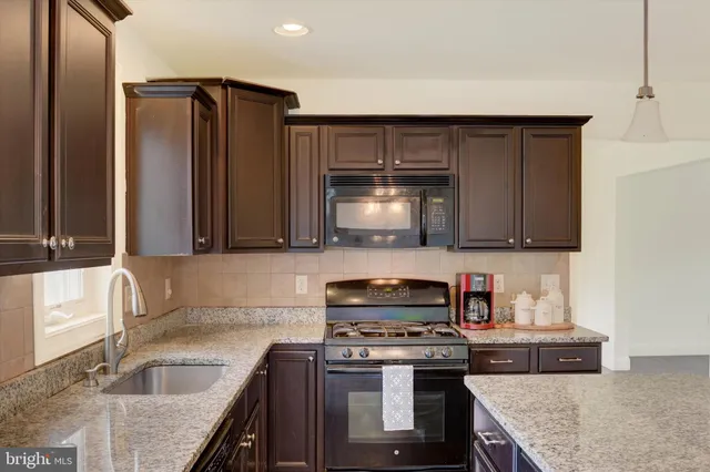 $499,999 | 2224 Northview Lane, Harrisburg, PA 17110