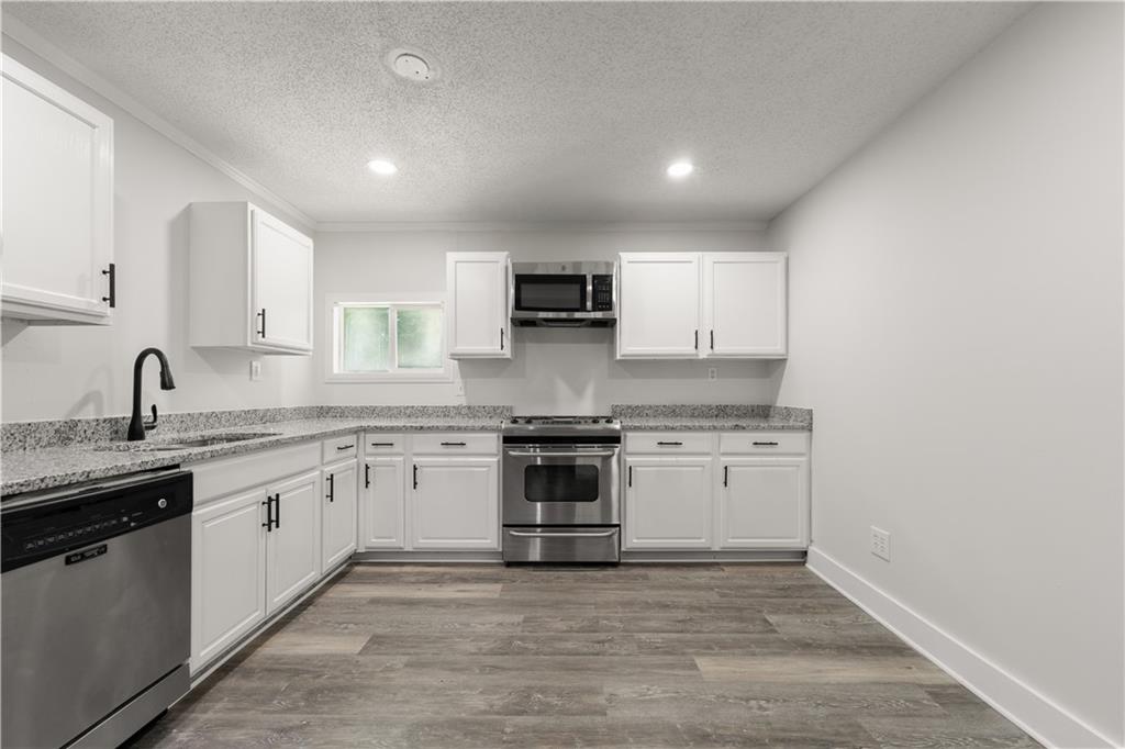 4755 Kent Road Atlanta, GA 30337 - Photo 10 of 26 Gallery Image 10