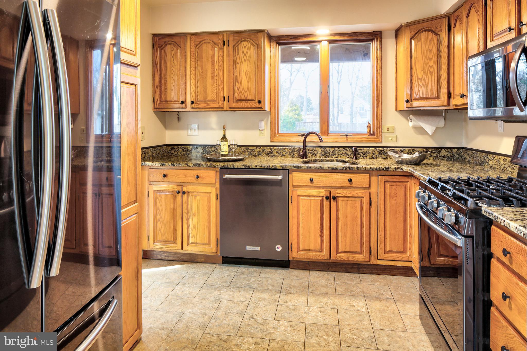 Kitchen black stainless appliances
