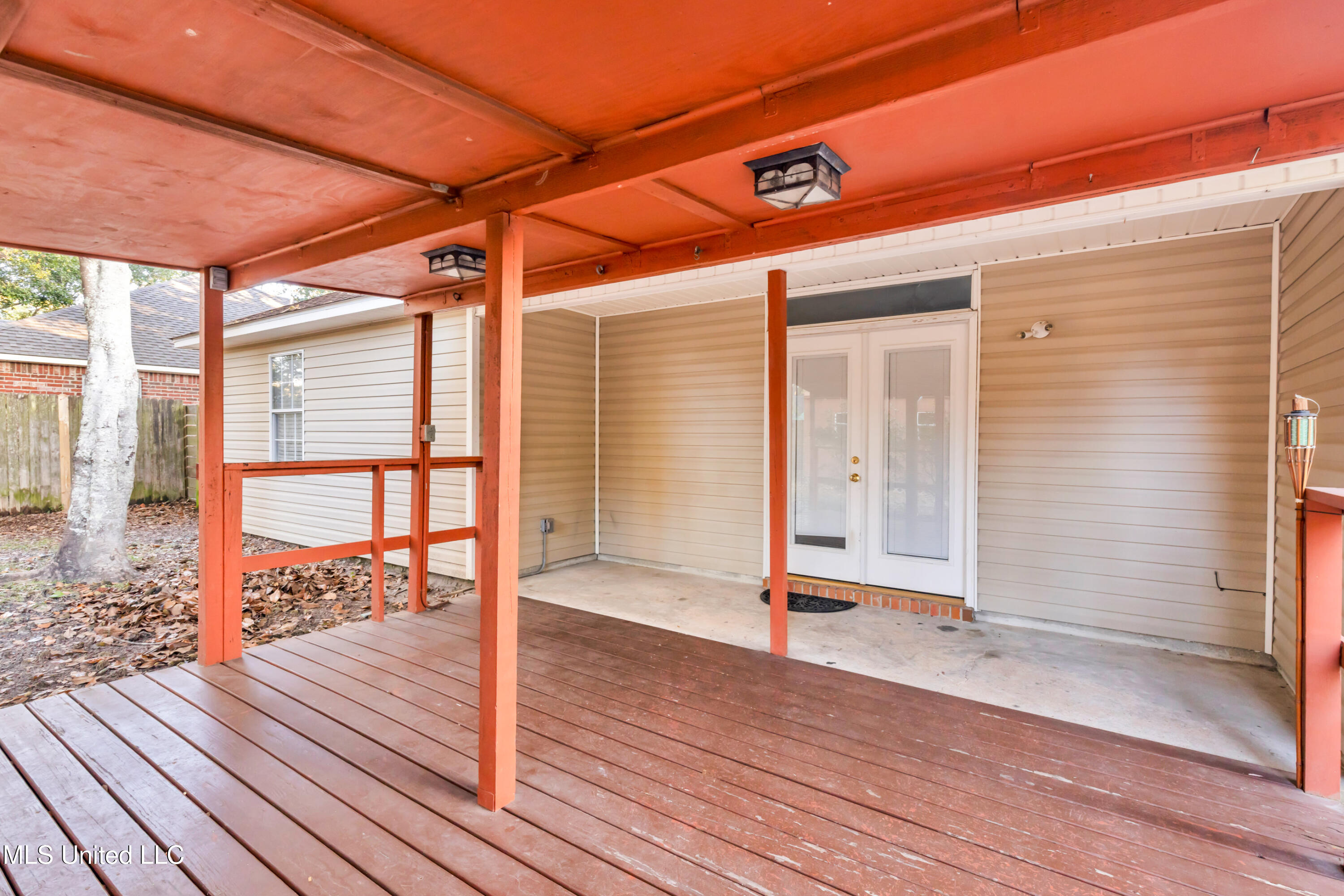 8500 Clamshell Avenue Ocean Springs, MS 39564 - Photo 38 of 47 8500ClamshellAve-31