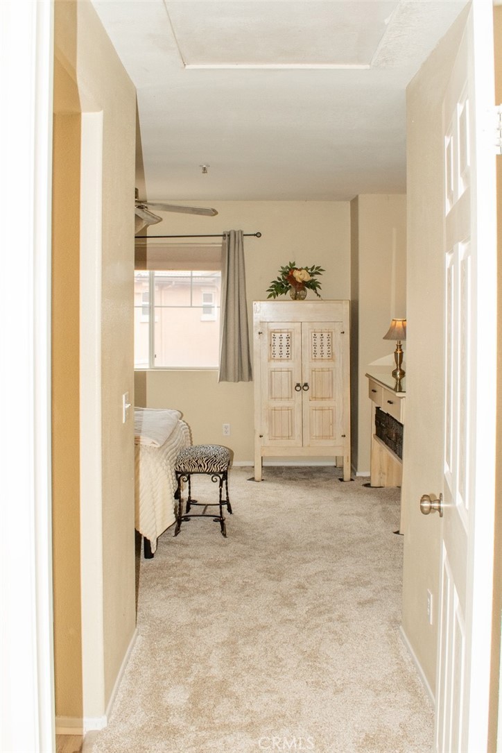 33634 Emerson Way, Unit B Temecula, CA 92592 - Photo 17 of 28 Primary Bedroom Entrance