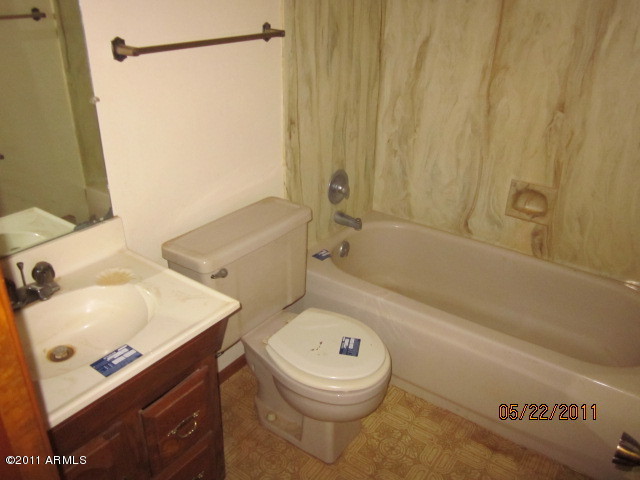 4990 Dome Road Prescott, AZ 86305 - Photo 11 of 14 BATHROOM