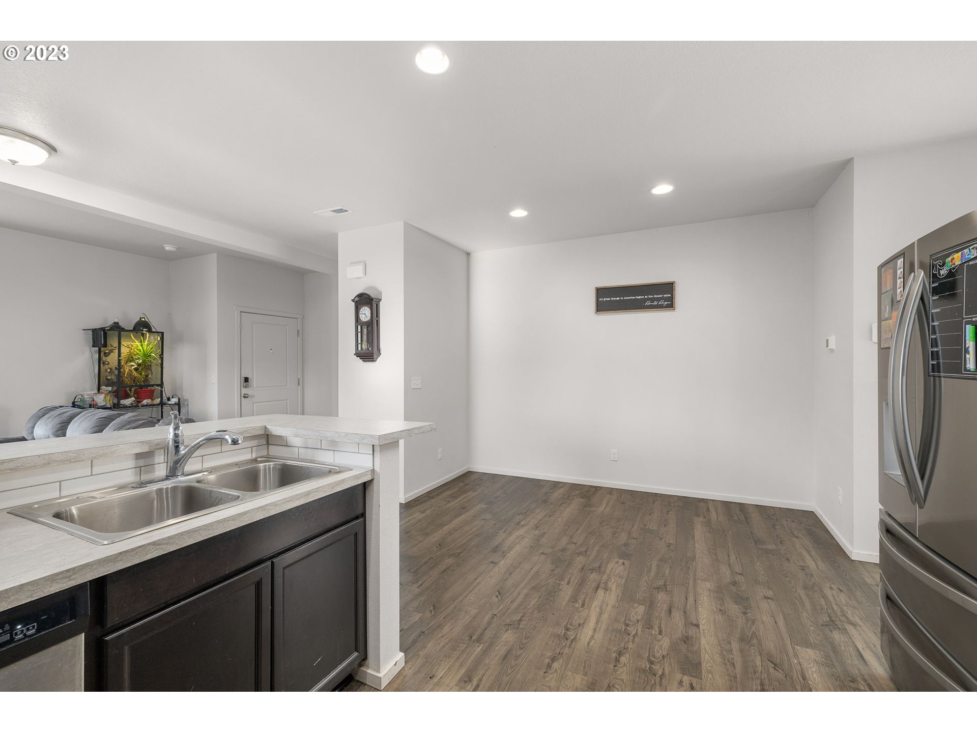 2116 Southeast Palmquist Road Gresham, OR 97080 - Photo 14 of 30 Gallery Image 14