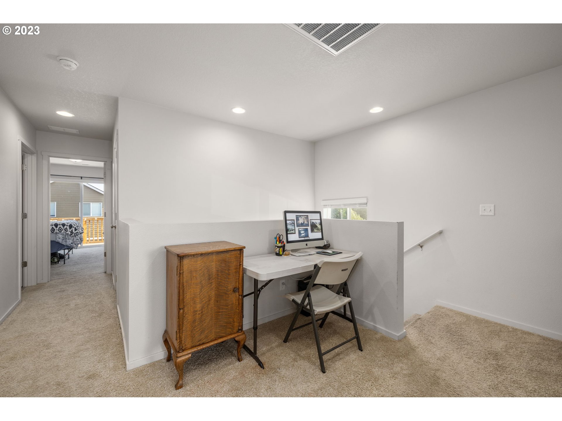 2116 Southeast Palmquist Road Gresham, OR 97080 - Photo 16 of 30 Gallery Image 16