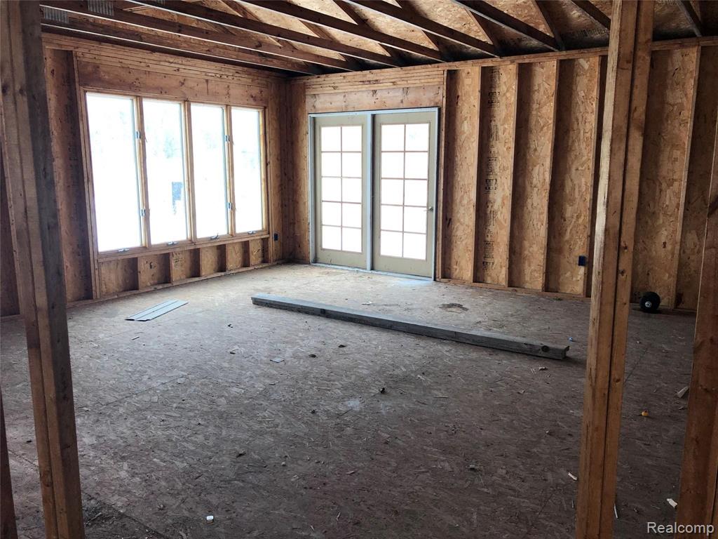 9262 North Lakeshore Road Port Austin, MI 48467 - Photo 3 of 11