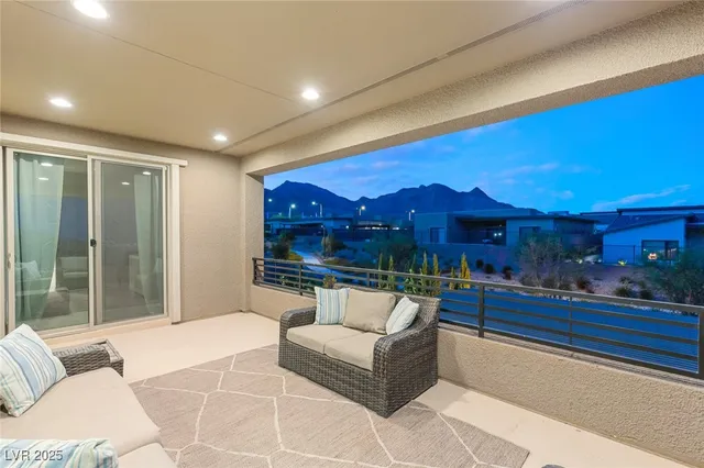 $9,000 | 12178 Harris Smt Avenue, Las Vegas, NV 89138