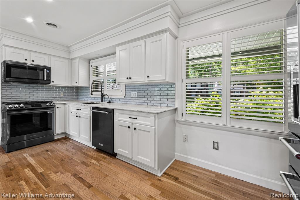 5722 Raven Road Bloomfield Hills, MI 48301 - Photo 11 of 34