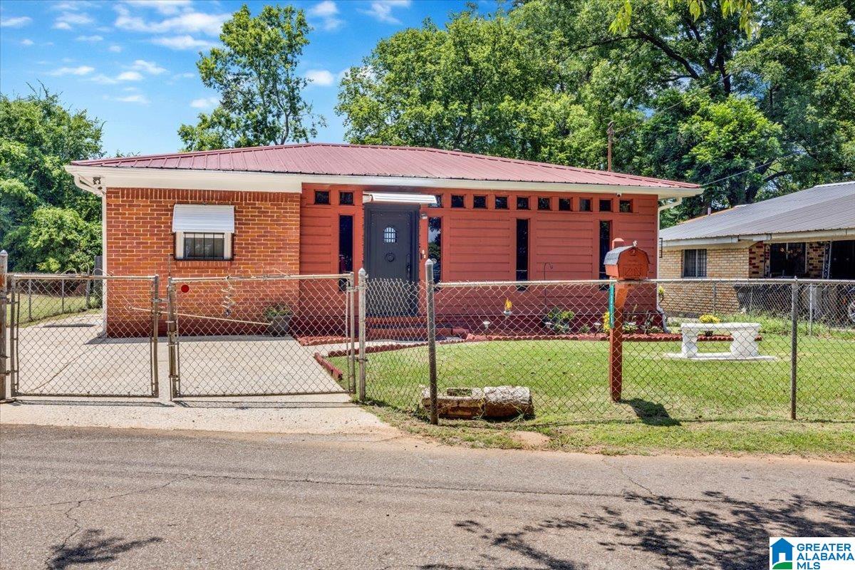 1376 Southwest 15th Street Birmingham, AL 35211 - Photo 1 of 16