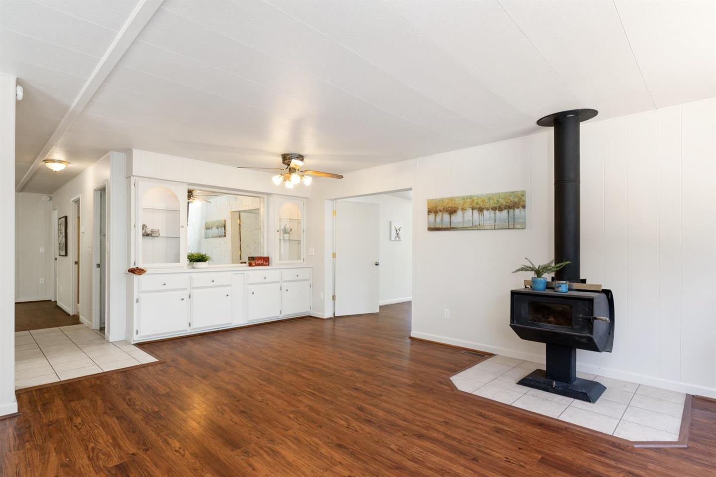 811 A Lewis Road Watsonville, CA 95076 - Photo 5 of 24 Gallery Image 5