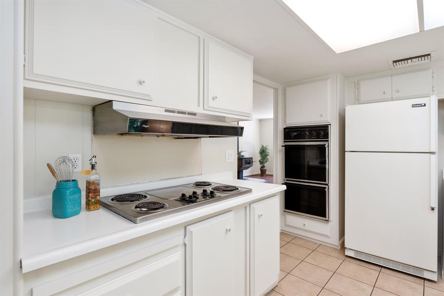 811 A Lewis Road Watsonville, CA 95076 - Photo 8 of 24 Gallery Image 8