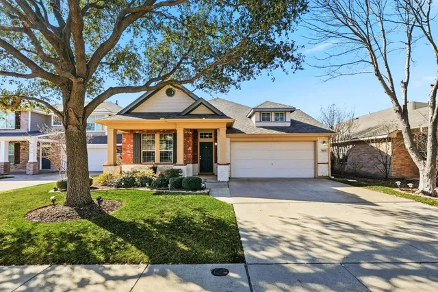 $379,900 | 9013 Trail Blazer Drive, Fort Worth, TX 76131