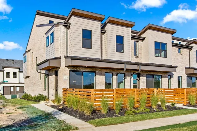 $389,900 | 2028 Aldrich Road, Celina, TX 75009