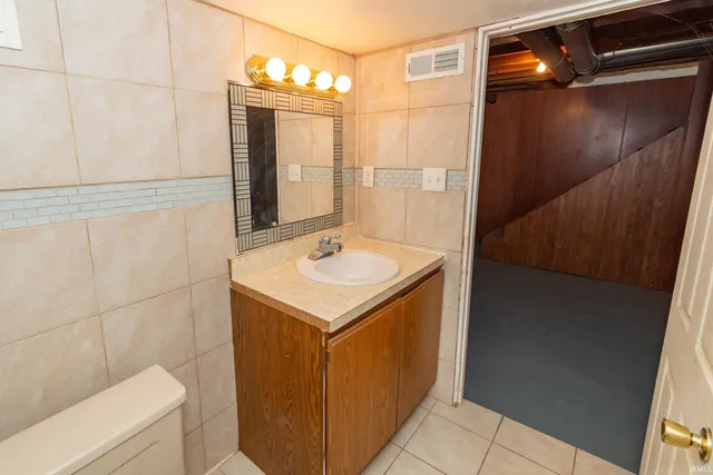 $280,000 | 23360 County Road 106, Elkhart, IN 46514