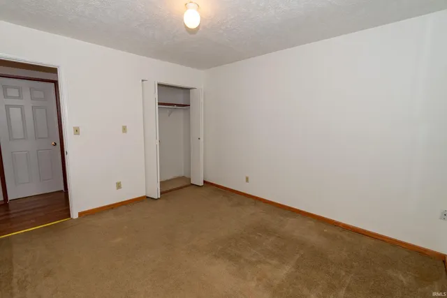 $280,000 | 23360 County Road 106, Elkhart, IN 46514