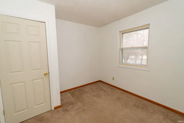 $280,000 | 23360 County Road 106, Elkhart, IN 46514