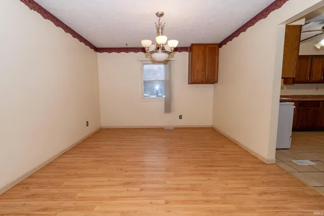 $280,000 | 23360 County Road 106, Elkhart, IN 46514