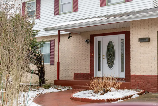 $280,000 | 23360 County Road 106, Elkhart, IN 46514