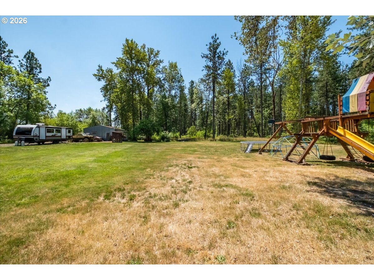 29727 Santiam Terrace Road Lebanon, OR 97355 - Photo 31 of 35