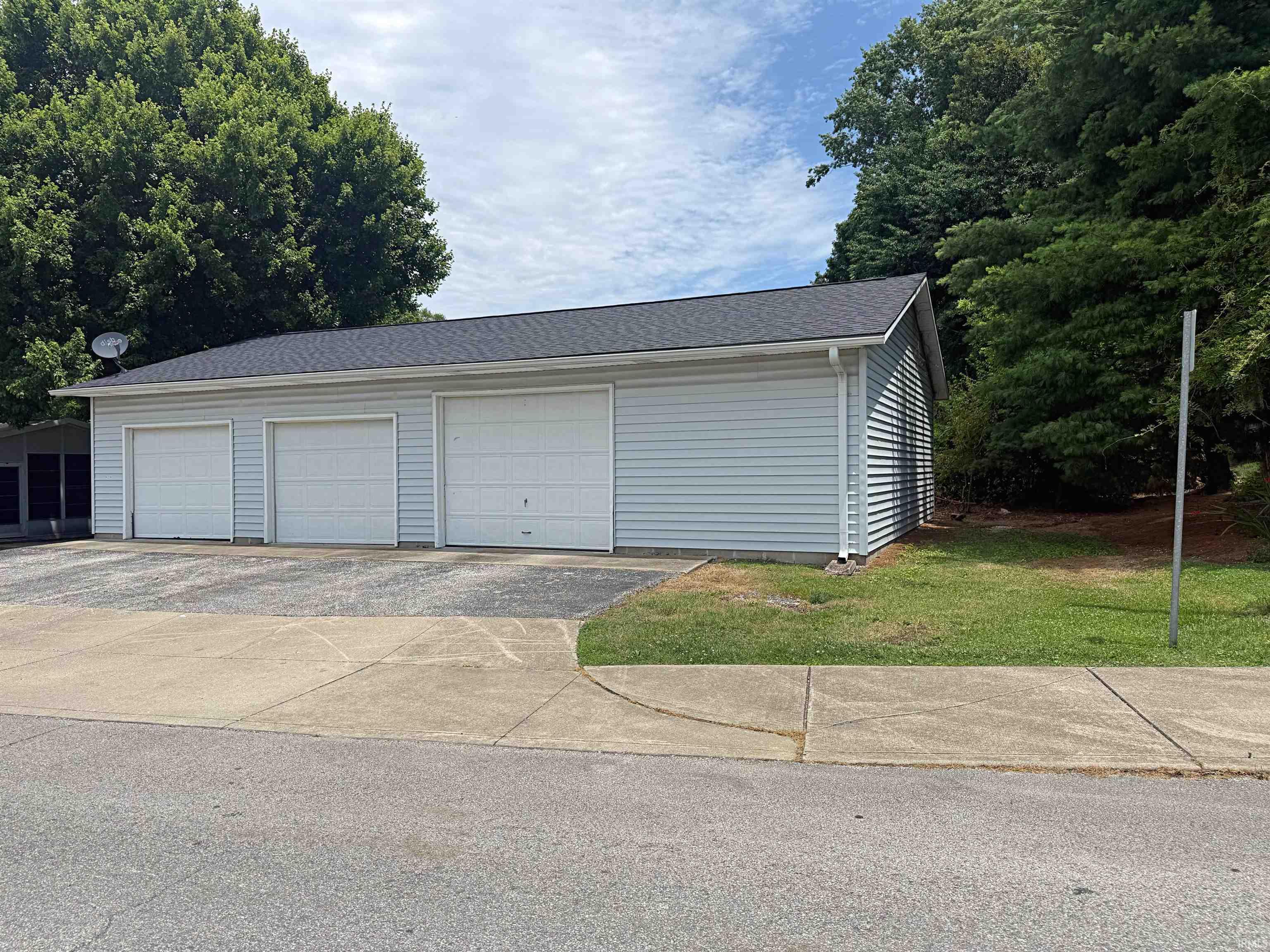 409 Butcher Boulevard Loogootee, IN 47553 - Photo 22 of 30