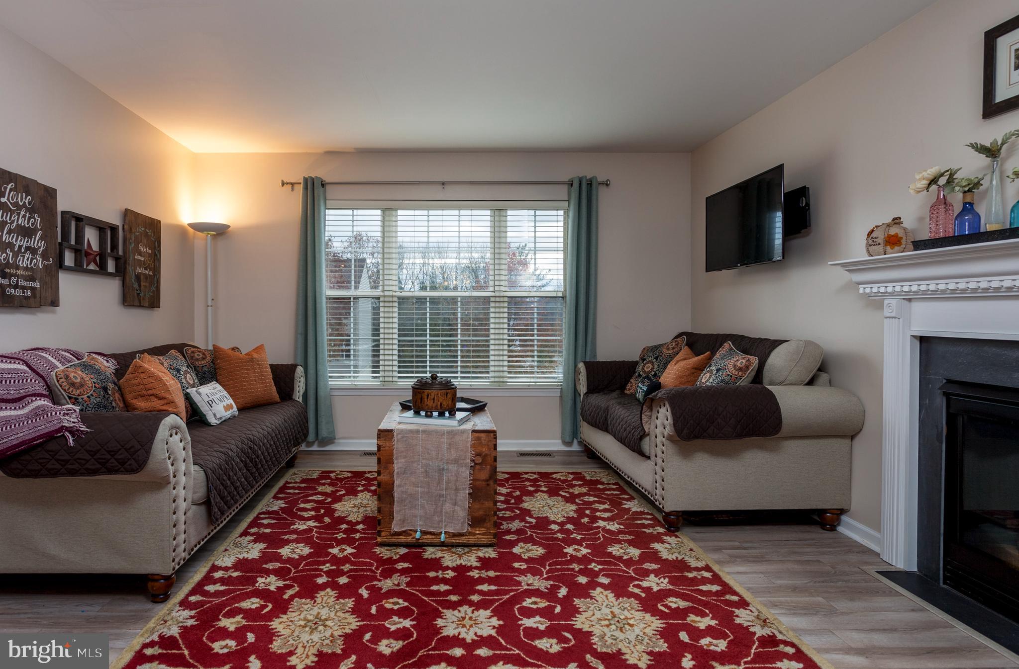 1691 Bahr Road Pottstown, PA 19464 - Photo 2 of 28 Living Room
