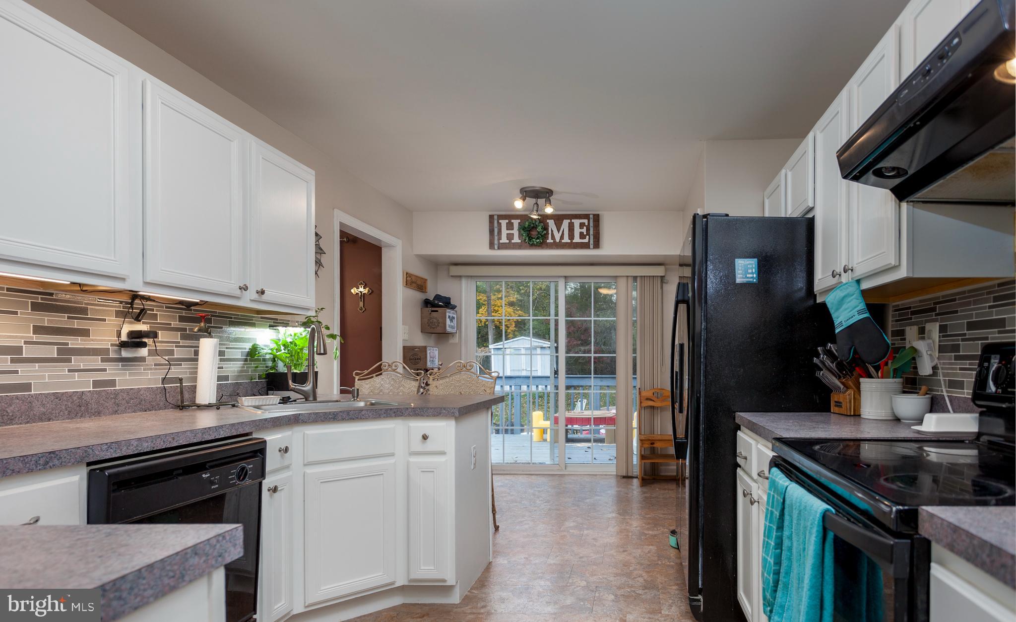 1691 Bahr Road Pottstown, PA 19464 - Photo 6 of 28 Kitchen