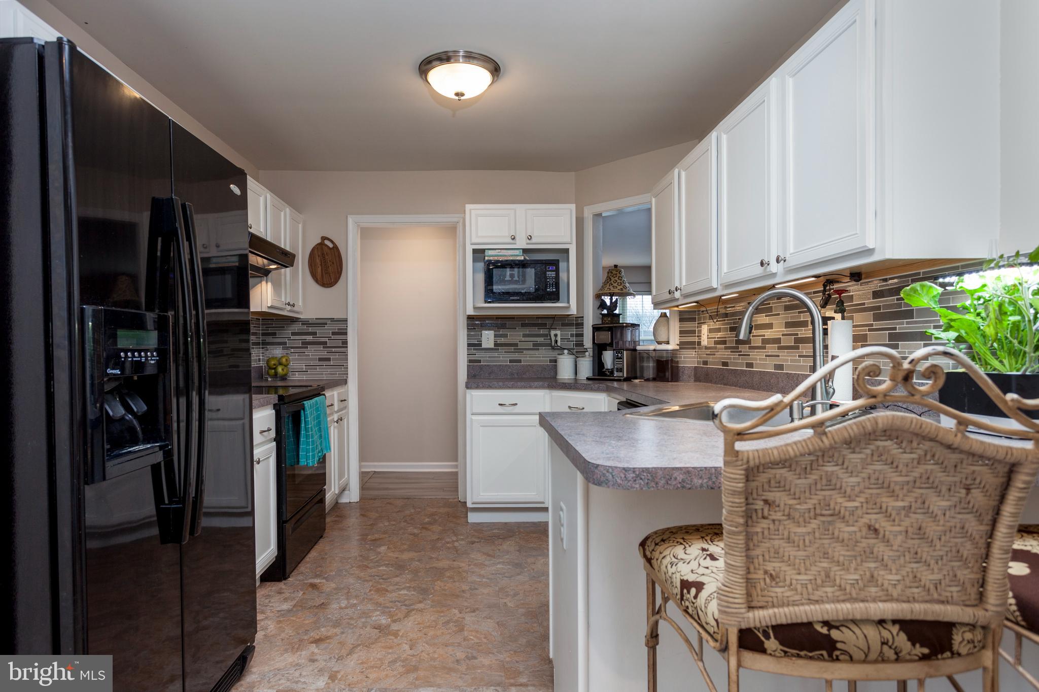 1691 Bahr Road Pottstown, PA 19464 - Photo 7 of 28 Kitchen