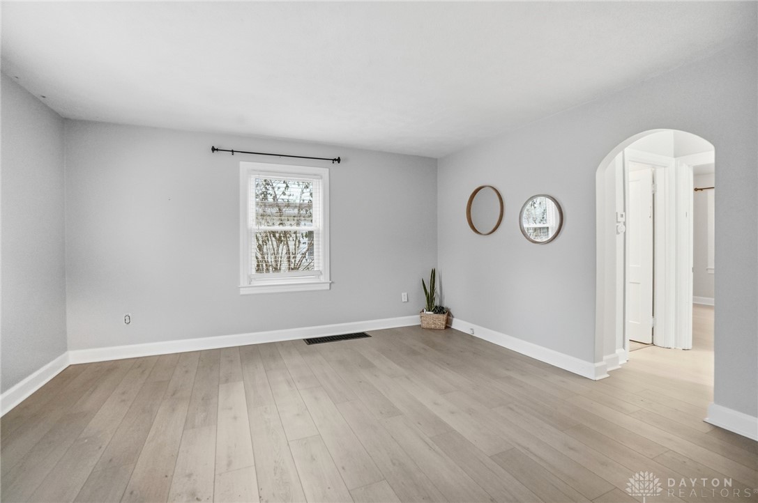 413 Spring Avenue Franklin, OH 45005 - Photo 4 of 30 Gallery Image 4