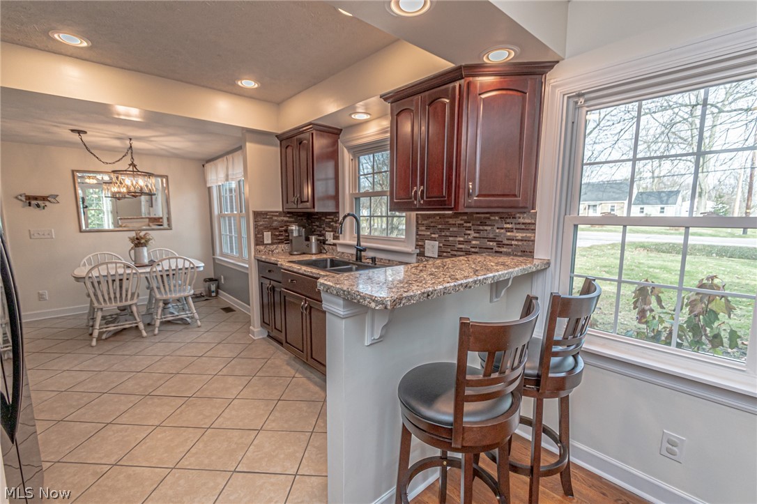 2908 Copley Road Akron, OH 44321 - Photo 8 of 27