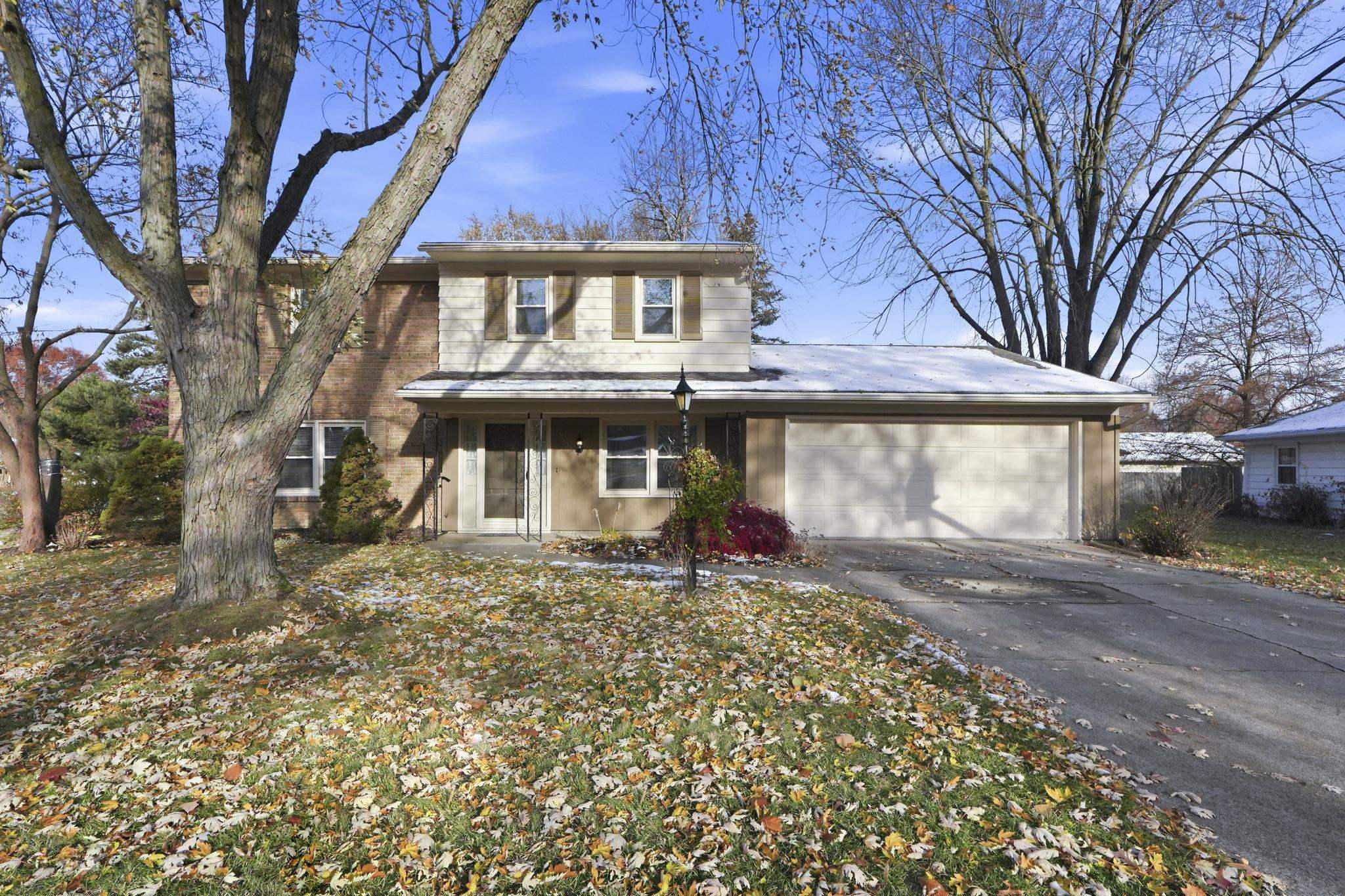 5107 Louden Drive Fort Wayne, IN 46815 - Photo 3 of 33