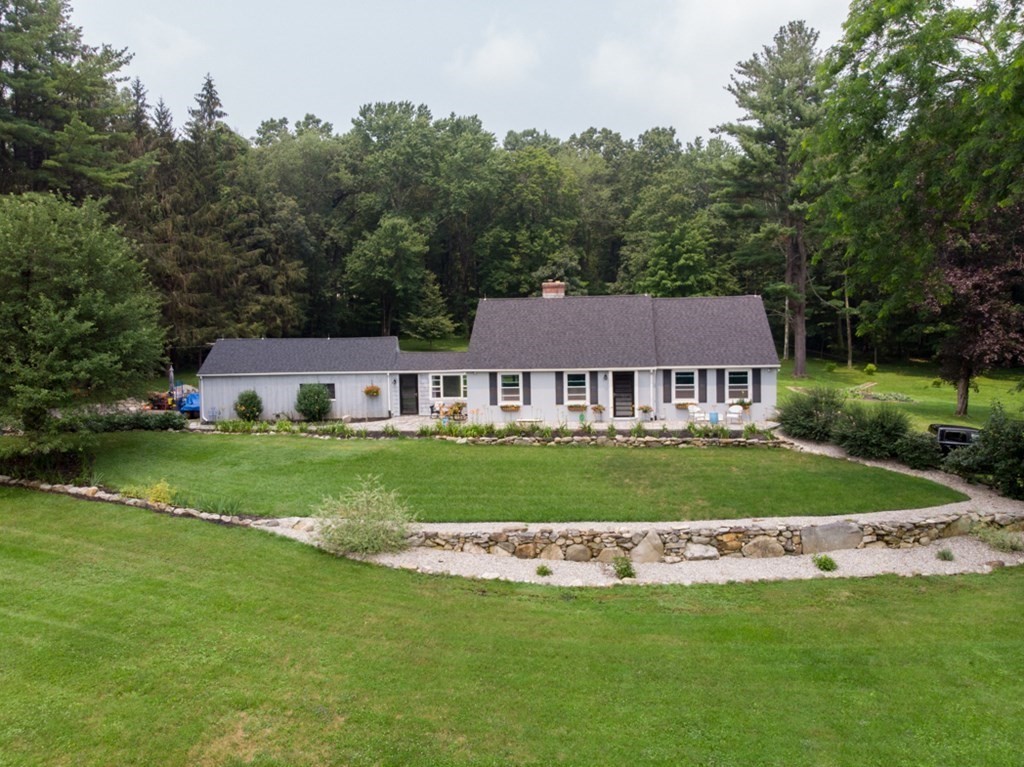 460 Monson Road Wilbraham, MA 01095 - Photo 4 of 36