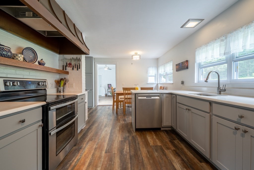 460 Monson Road Wilbraham, MA 01095 - Photo 9 of 36