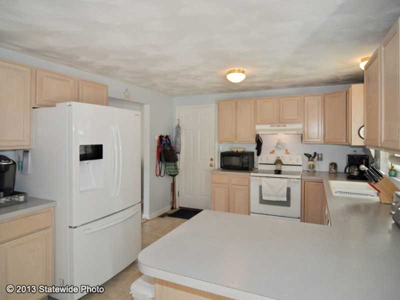2 Remy Circle Warwick, RI 02886 - Photo 8 of 25 Kitchen.
