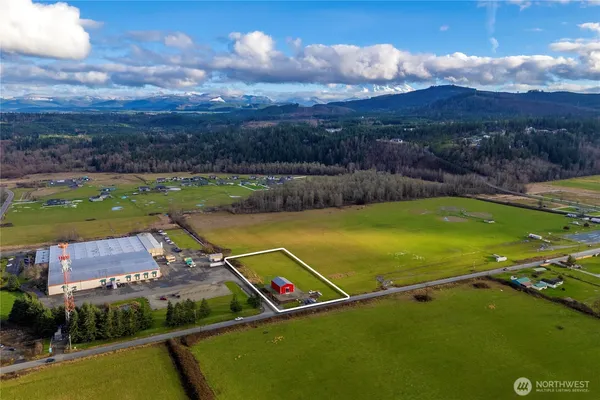a view of a tennis court