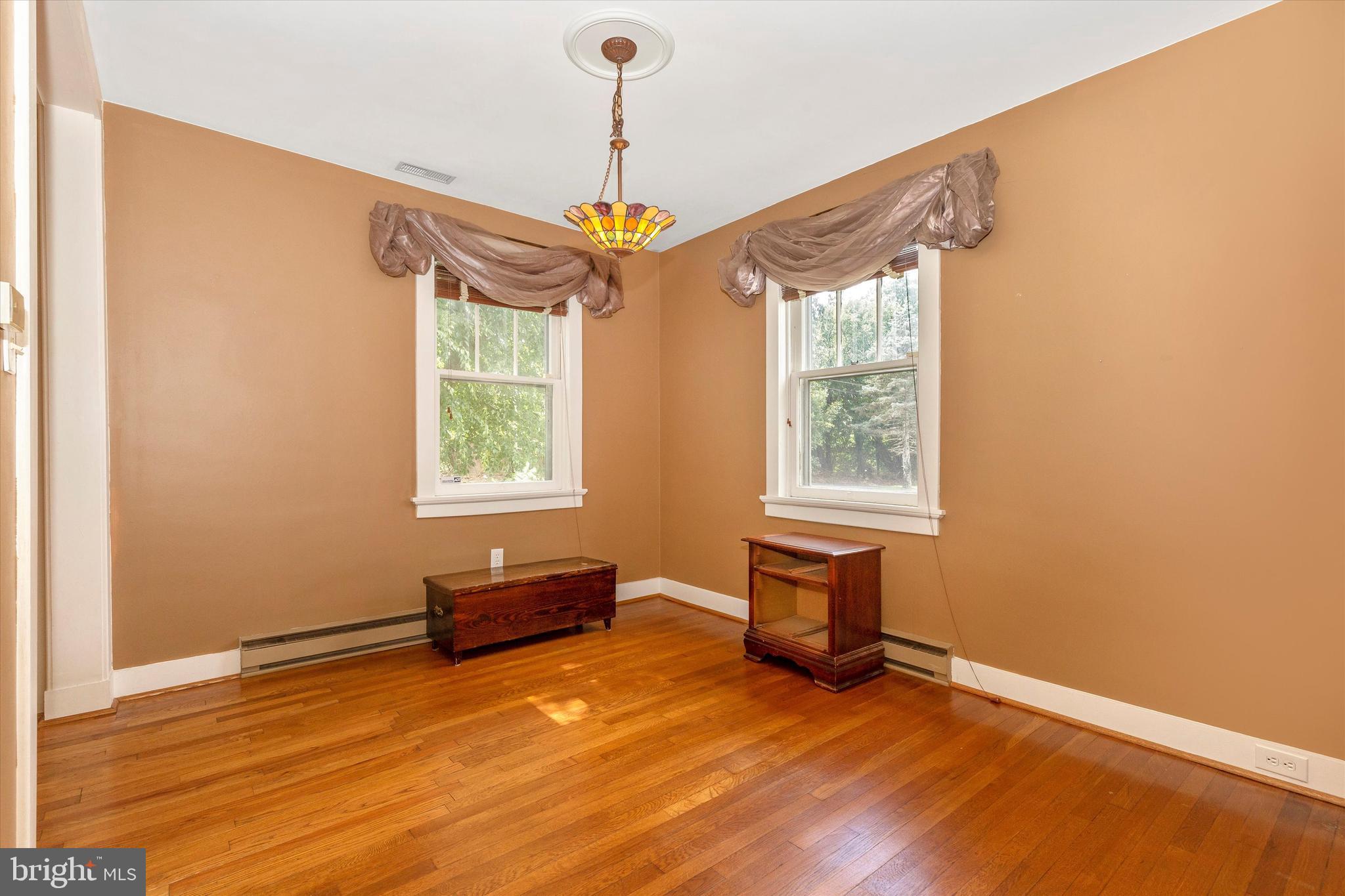 1661 Shookstown Road Frederick, MD 21702 - Photo 11 of 58 DIN
