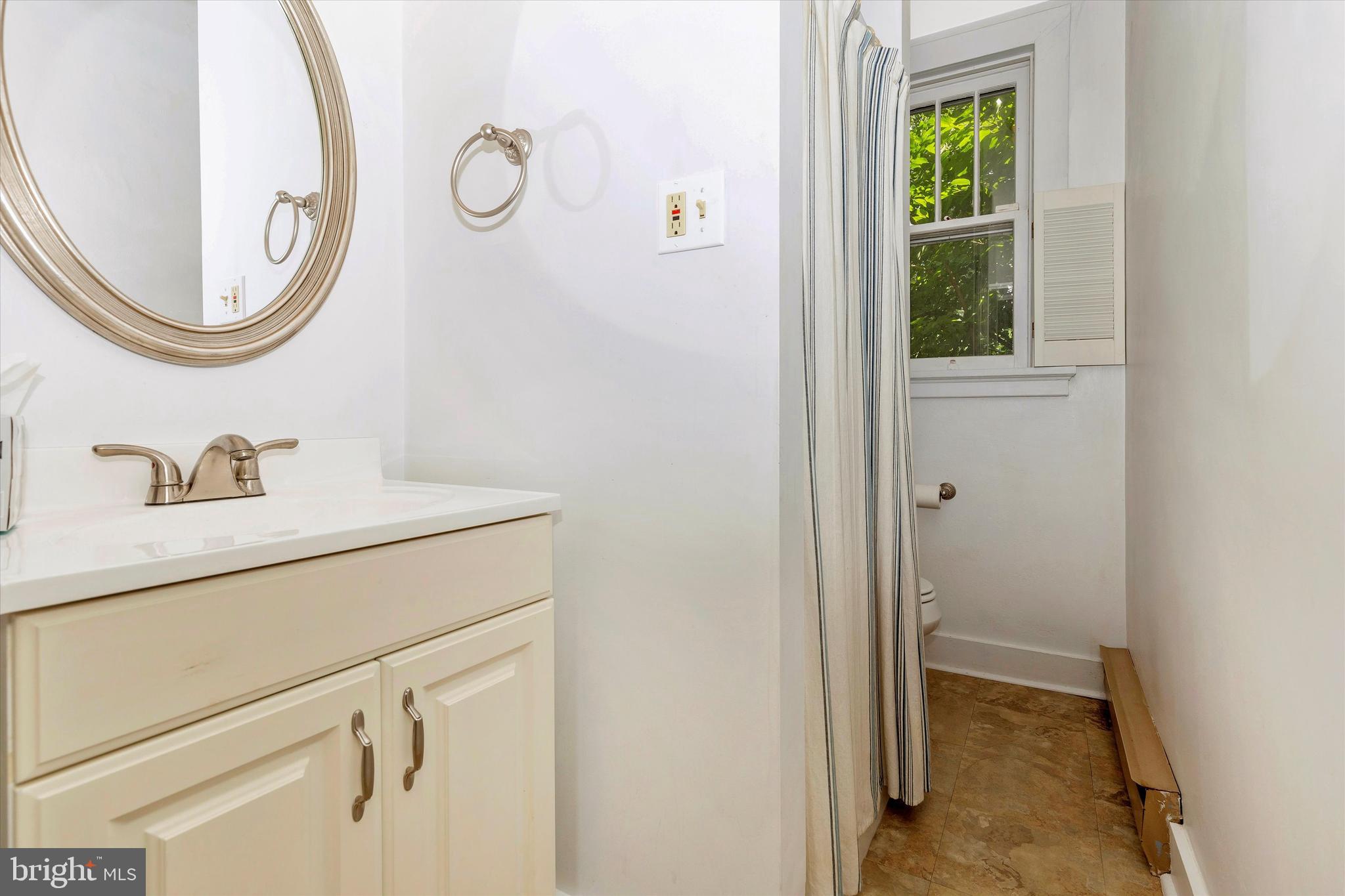 1661 Shookstown Road Frederick, MD 21702 - Photo 21 of 58 HALF BATH on Main Level