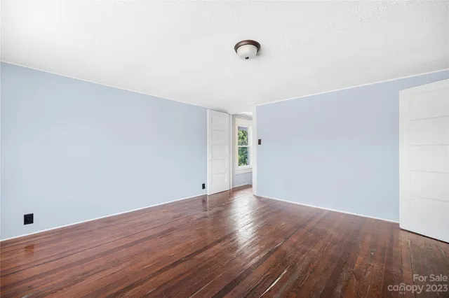 $244,000 | 328 South Miller Avenue, Statesville, NC 28677