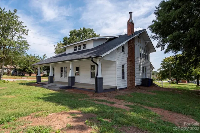 $244,000 | 328 South Miller Avenue, Statesville, NC 28677