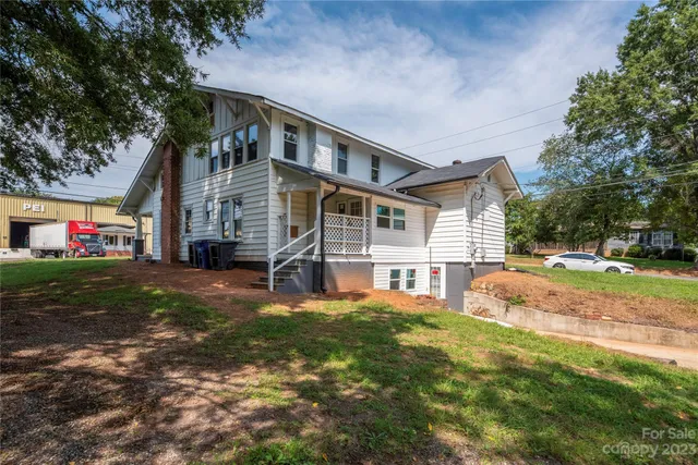 $244,000 | 328 South Miller Avenue, Statesville, NC 28677