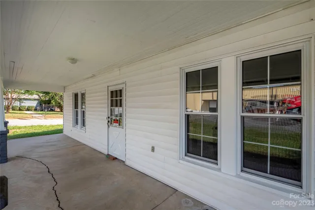 $244,000 | 328 South Miller Avenue, Statesville, NC 28677