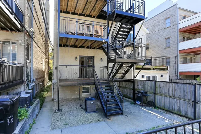 $2,900 | 1444 West Walton Street, Unit 1, Chicago, IL 60642