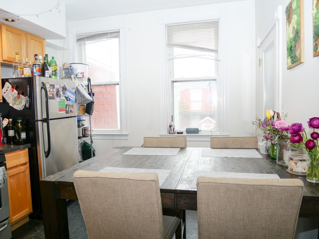 237 West 3rd Street, Unit 2 Boston, MA 02127 - Photo 4 of 11