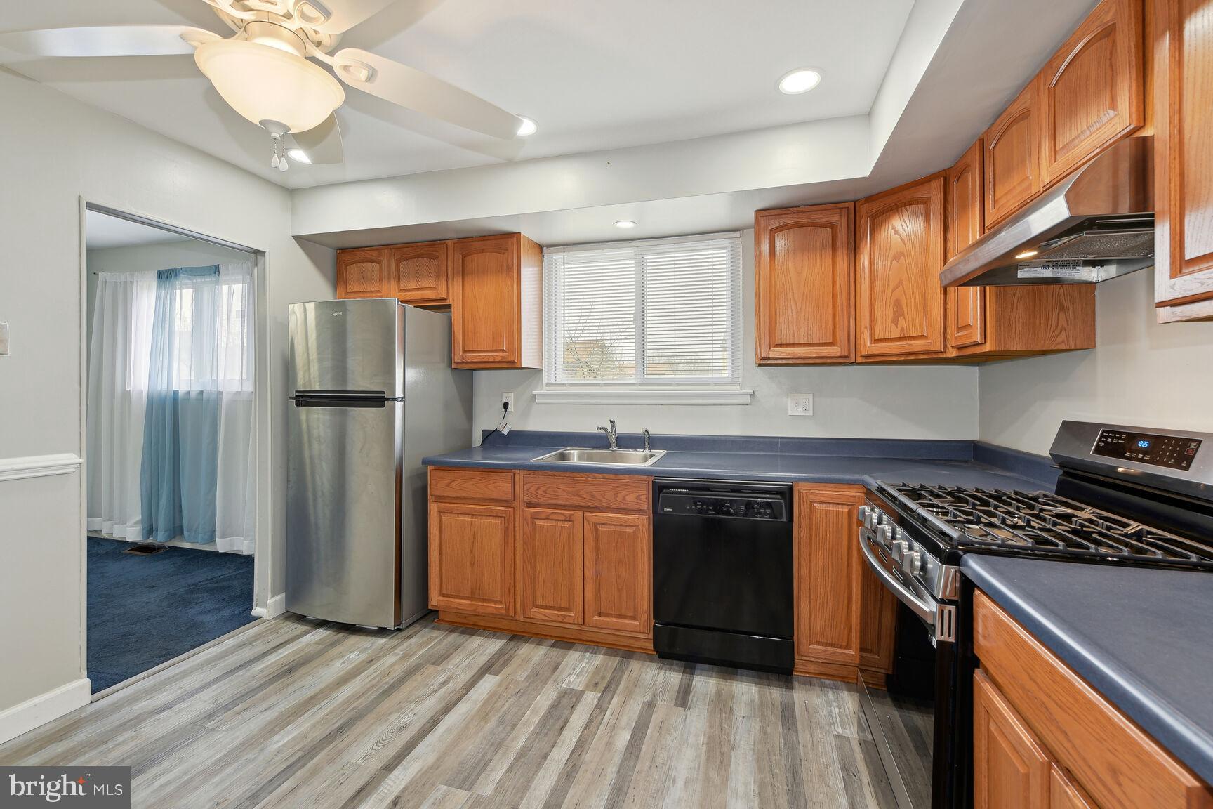 1314 Salem Road Burlington, NJ 08016 - Photo 8 of 20 Kitchen