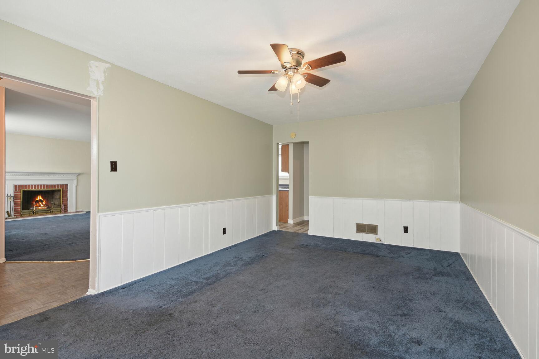 1314 Salem Road Burlington, NJ 08016 - Photo 9 of 20 Familyroom