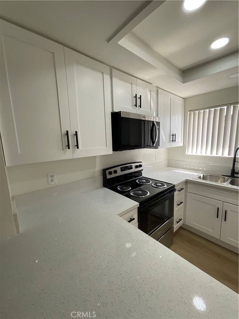 470 South Ranch View Circle, Unit 46 Anaheim Hills, CA 92807 - Photo 9 of 32