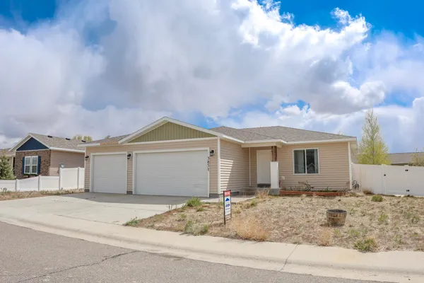 $399,900 | 3851 Sandhill Street, Rock Springs, WY 82901