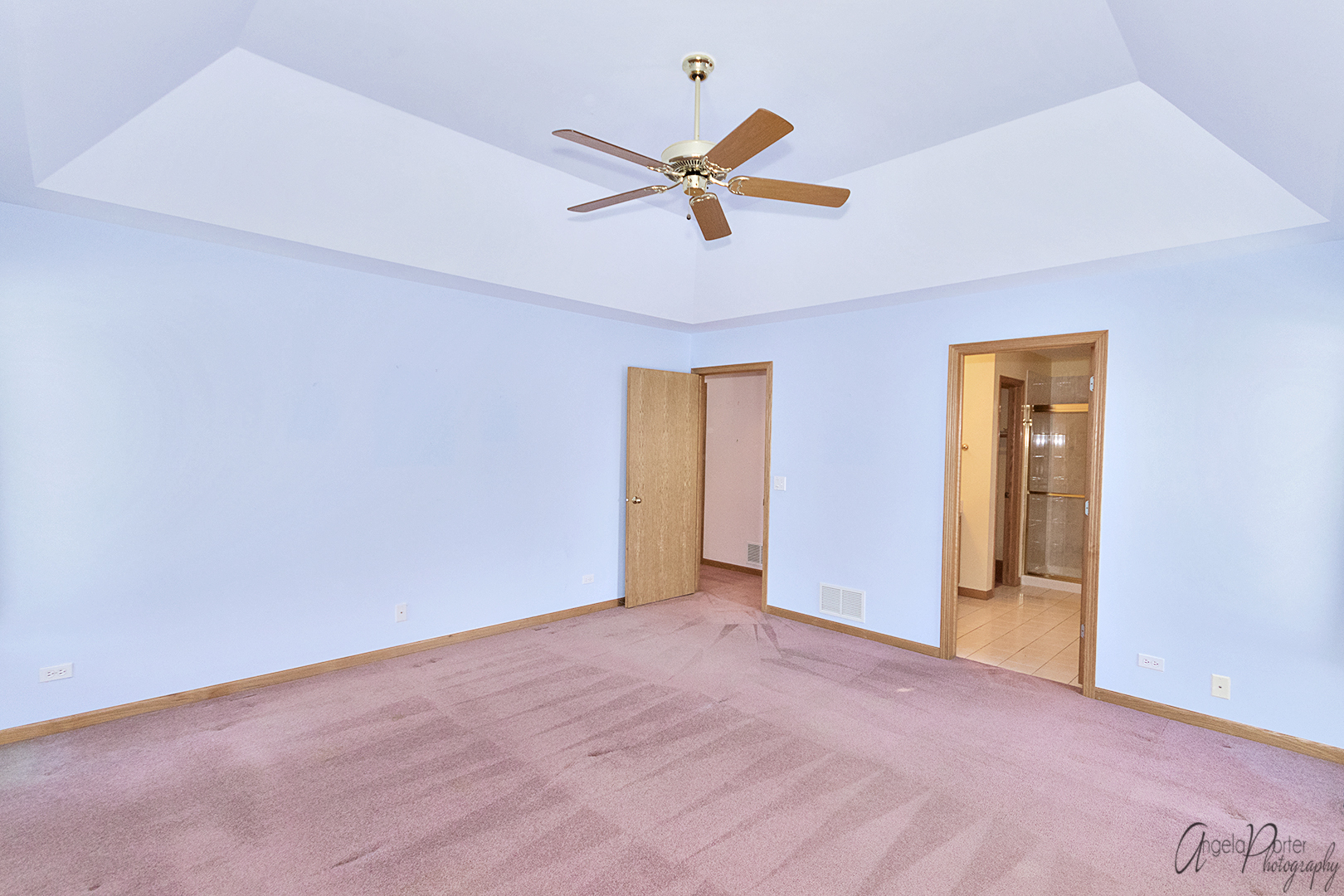 1409 Elm Street Spring Grove, IL 60081 - Photo 15 of 28 a view of an empty room